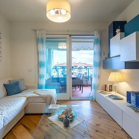 Sunrise Marina House