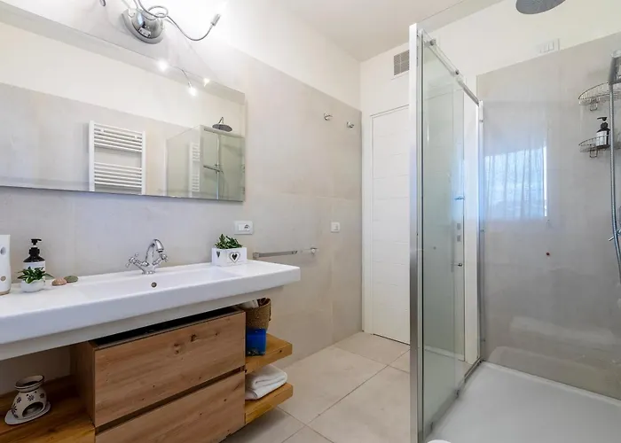 Sunrise Marina House Apartment *