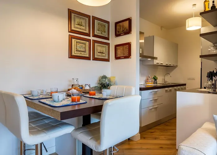 Sunrise Marina House Apartment *